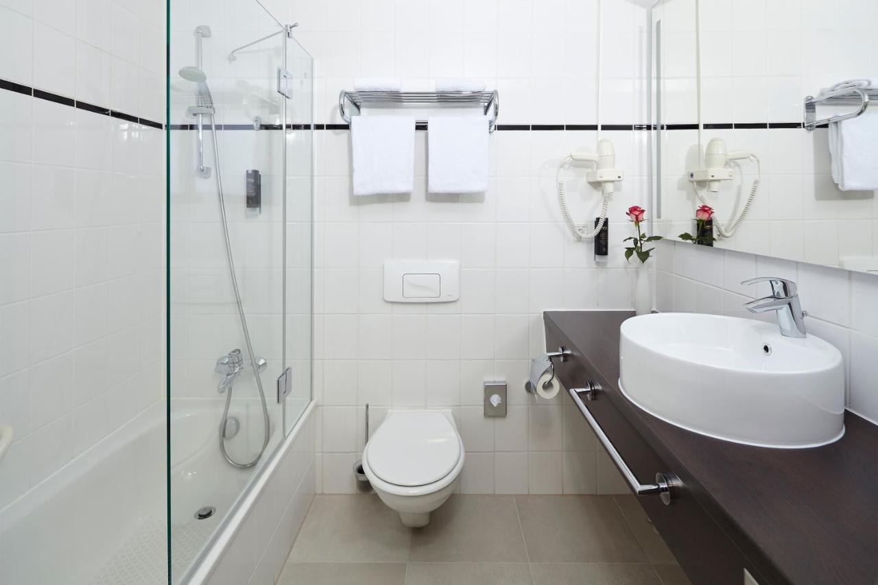 Trans World Hotel Kranichhoehe Much Ngoại thất bức ảnh